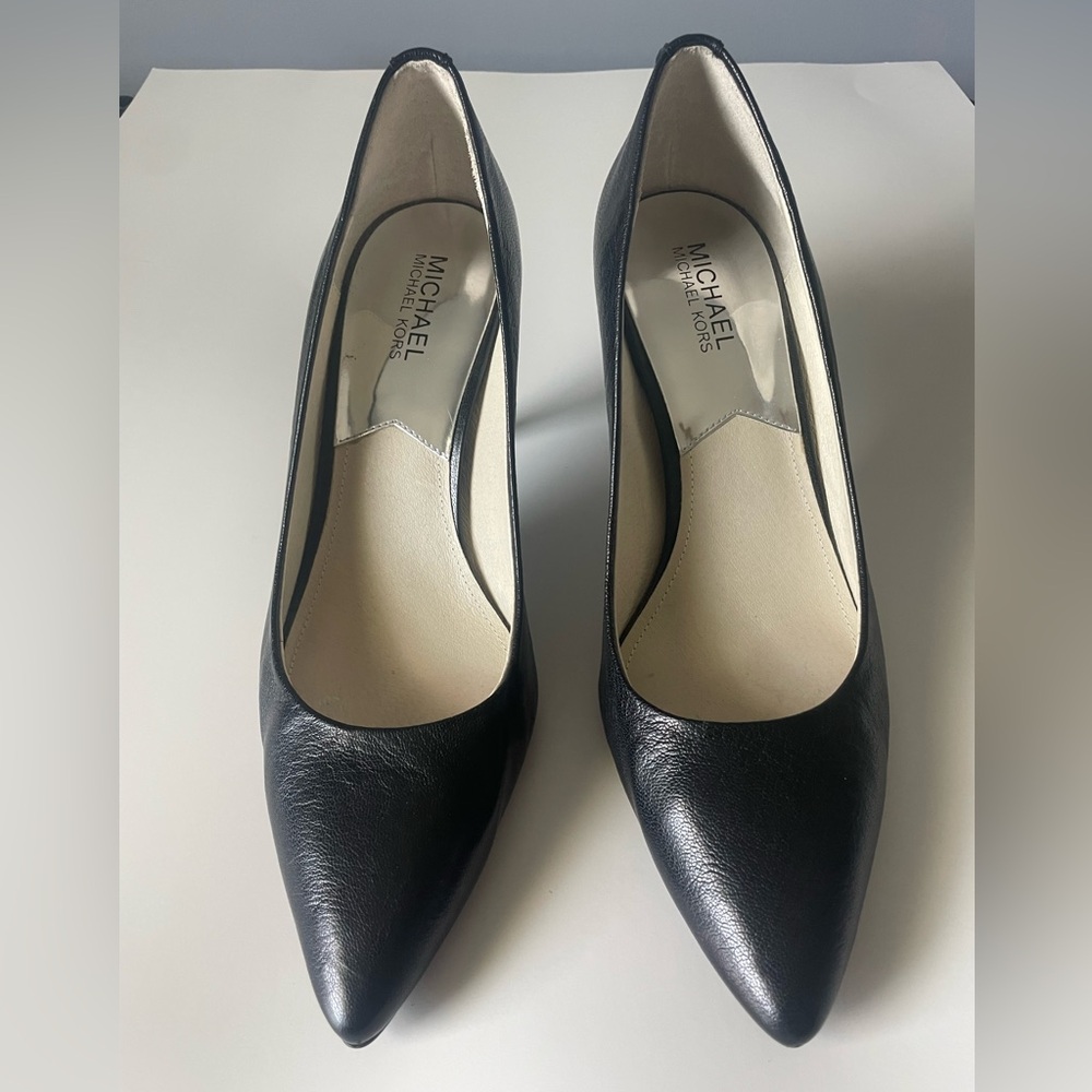 Michael Kors Black Leather Heels Size 10